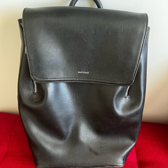 MATT & NAT FABIMINI Vegan Backpack - Picture 2 of 4